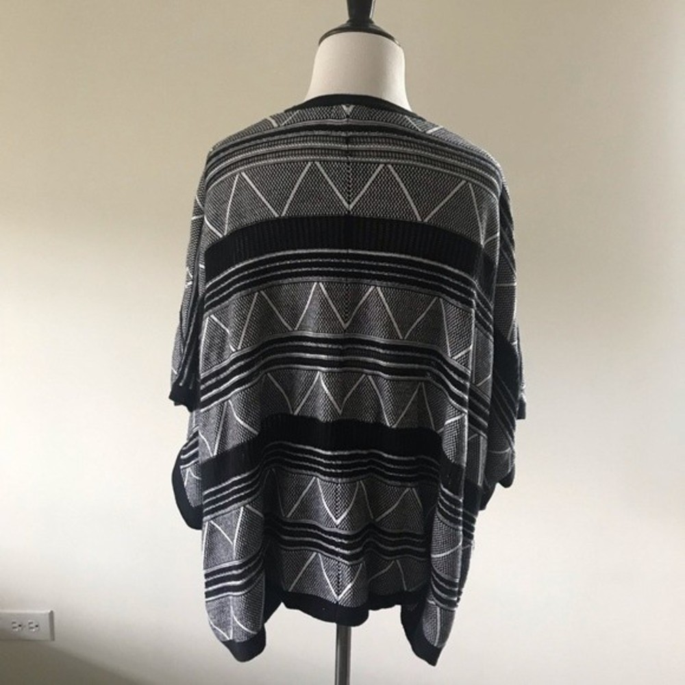 Ava Couture Black White Geometric Print Open Front Cardigan Sweater - Small - Picture 2 of 9